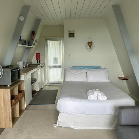 Pohutukawa Coastal Chalets Coromandel Exterior photo