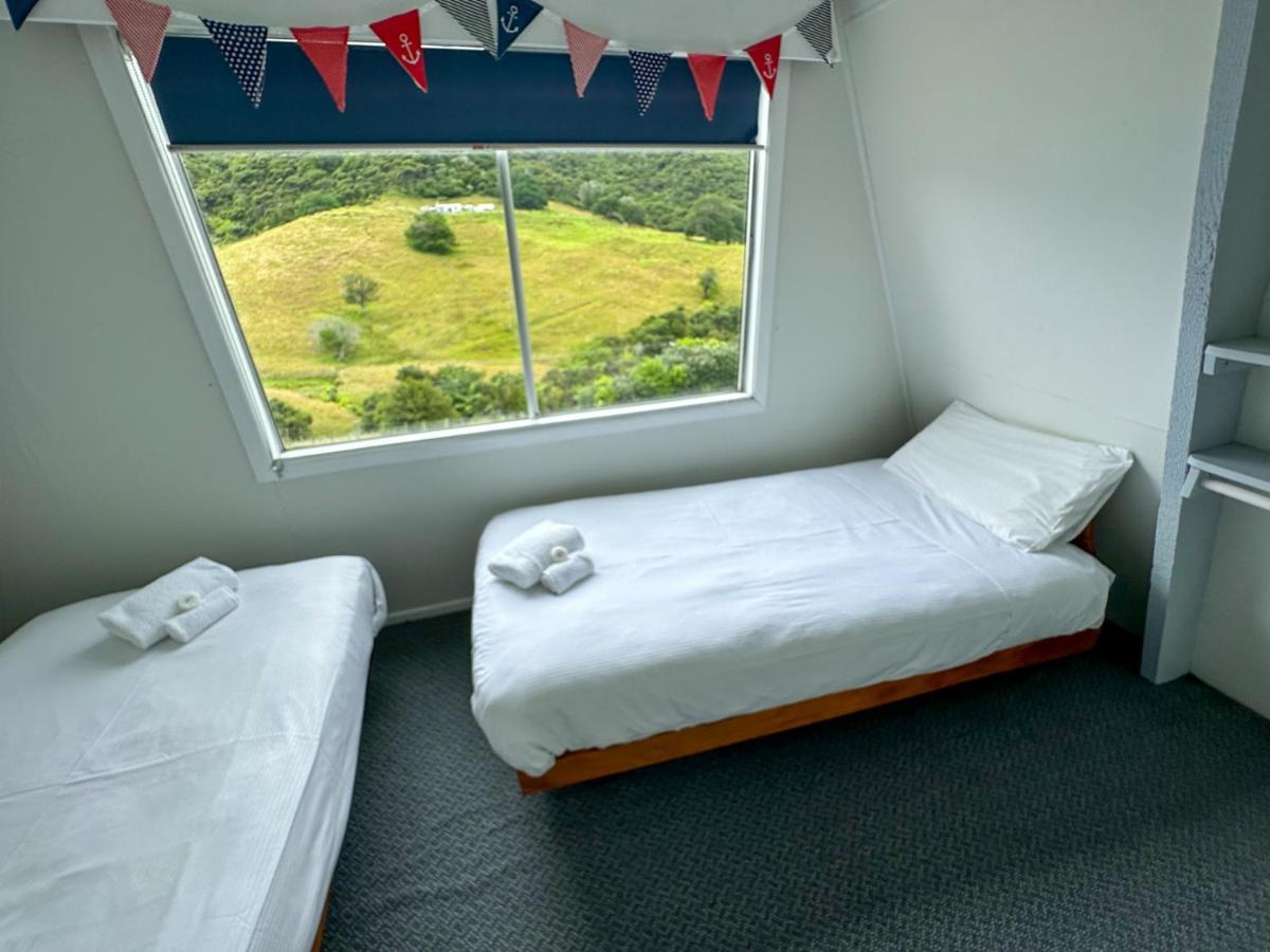 Chalet Pohutukawa Coastal